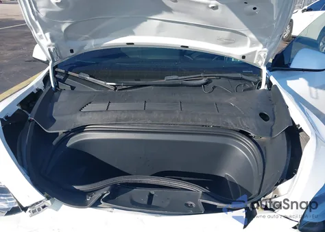 2022 Tesla Model Y Long Range Dual Motor All-Wheel Drive z USA, uszkodzony, nr VIN 7SAYGDEE9NF385502